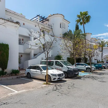 Naranjos Puerto Banus Apartment *